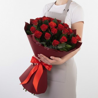 25 красных роз