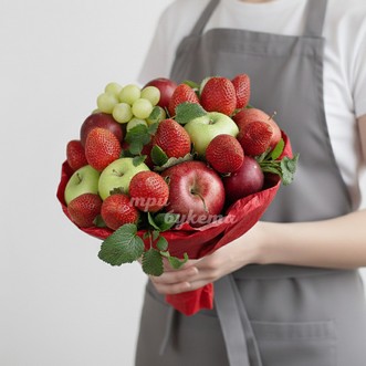 Букет из клубники и маракуй