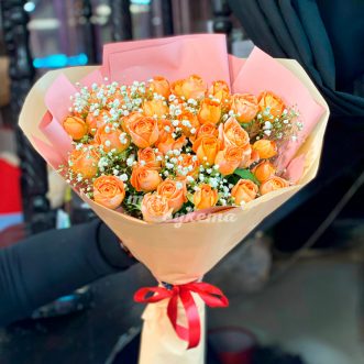 Оранжевые куст. розы с гипсофилой